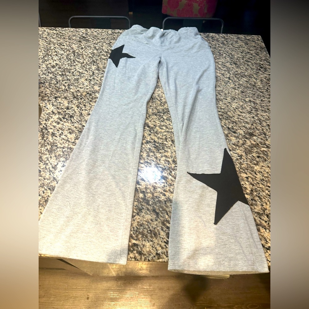 flare jogging pants with stars ⭐️